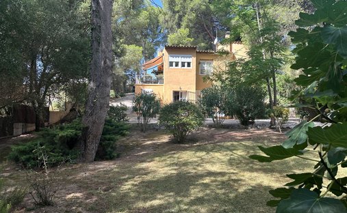Chalet in Torroella de Montgri, Catalonia, Spain 1