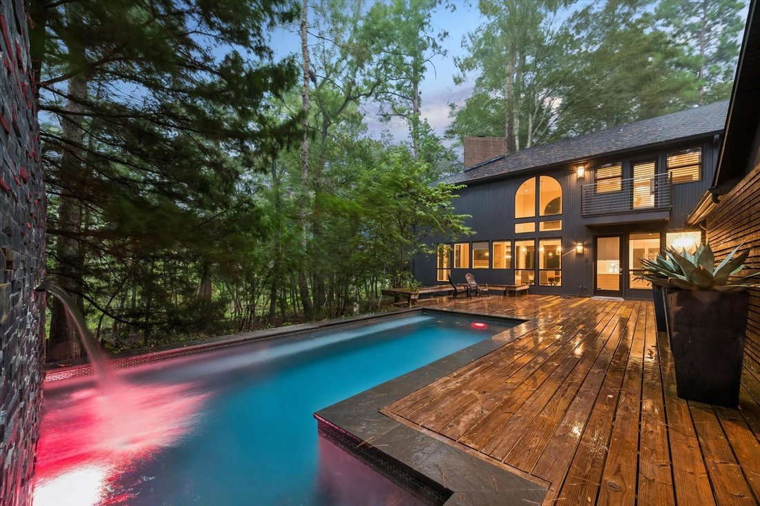 House in Tomball, Texas, United States 4 - 17910646