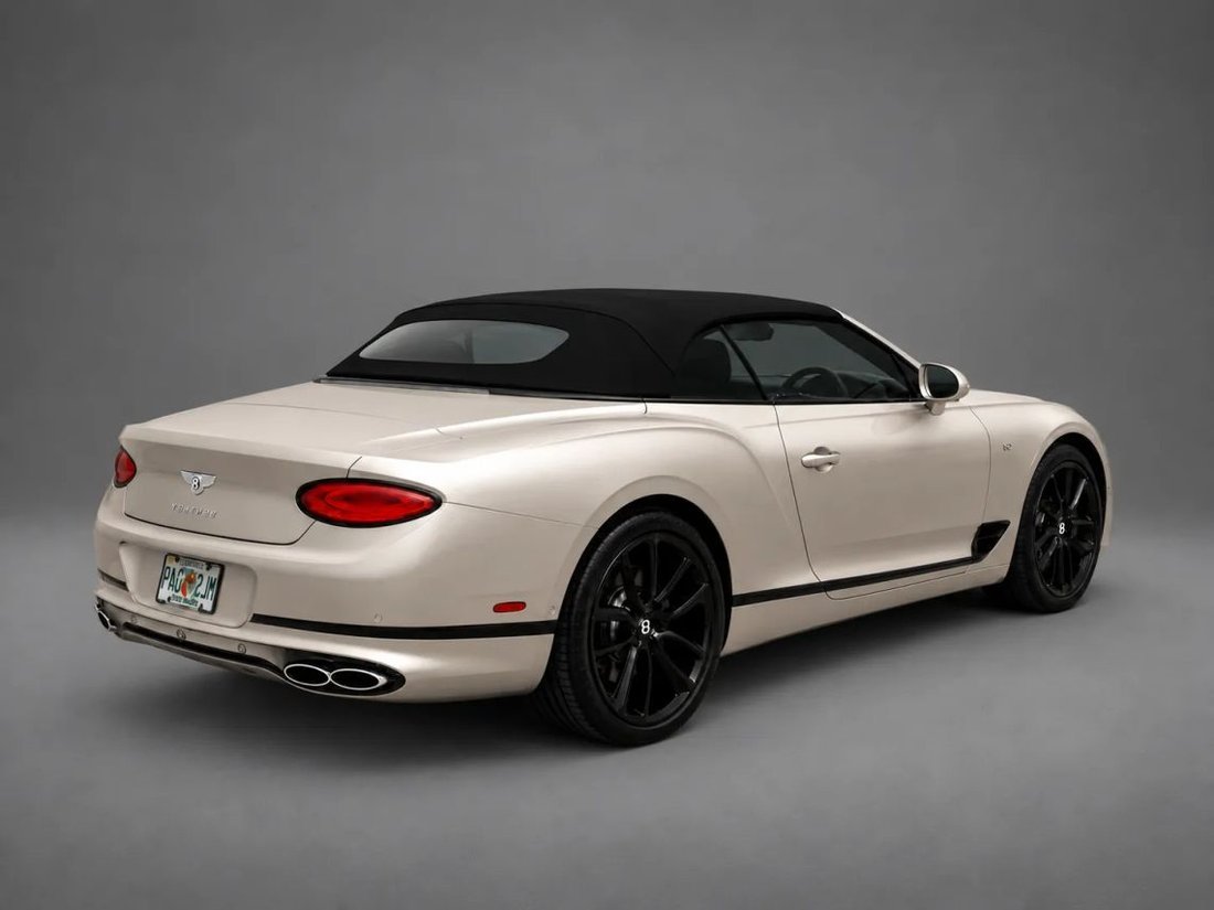 Cabriolet in Hollywood, FL, United States 3 - 18228500