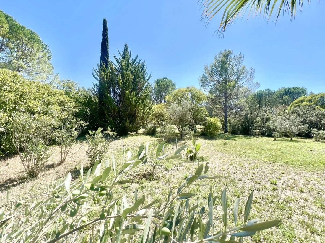 Villa a Besse-sur-Issole, Provenza-Alpi-Costa Azzurra, Francia 4 - 18794743