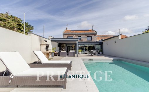 Casa a La Plaine-sur-Mer, Paesi della Loira, Francia 1