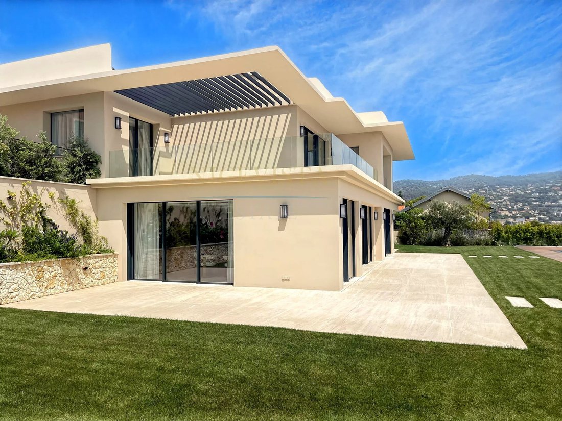 Villa in Mont Boron, Nice, Provence-Alpes-Côte d'Azur 3 - 18409486