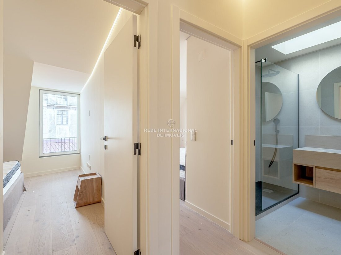 Apartment in Misericordia, Lisbon, Portugal 2 - 18798385