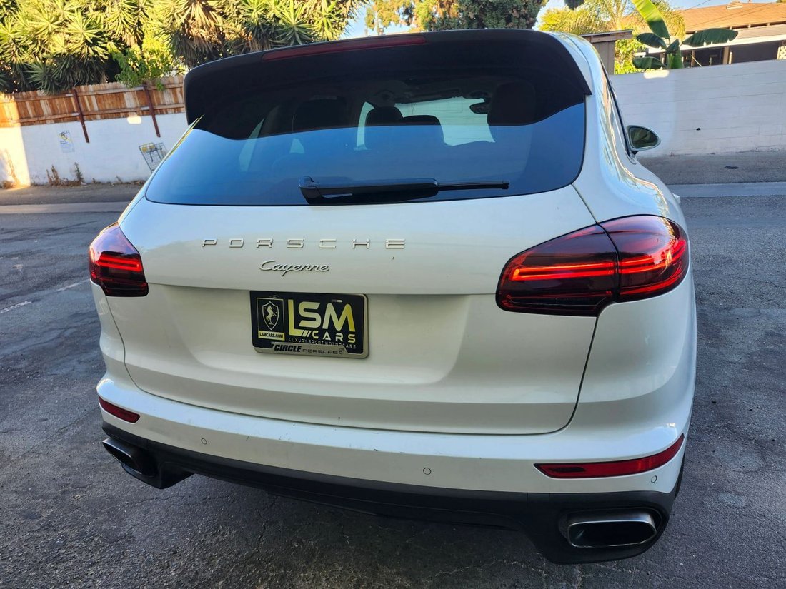 Suv in Fullerton, CA, United States 5 - 18798511