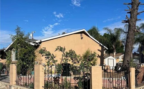 Townhouse in San Fernando, California, United States 1