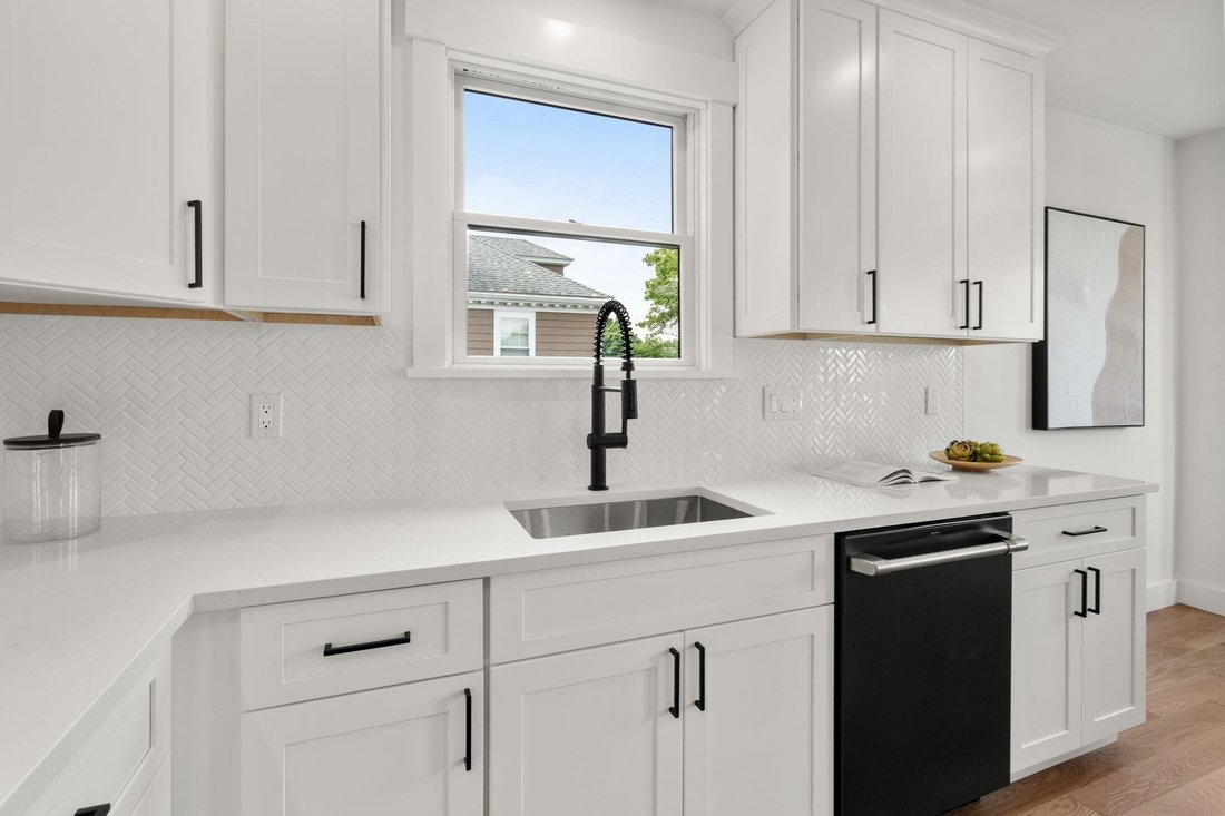 Condo in Watertown, Massachusetts, United States 5 - 18541065