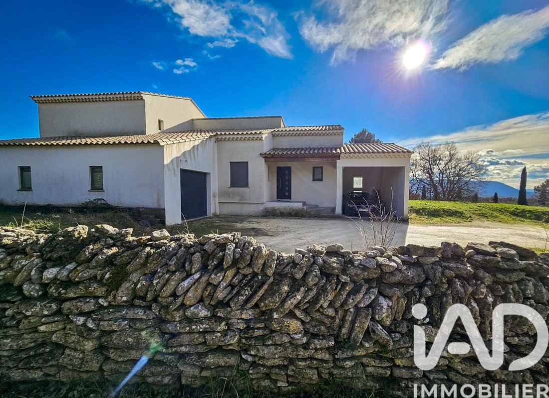Casa en Gordes, Provenza-Alpes-Costa Azul, Francia 1 - 18803444