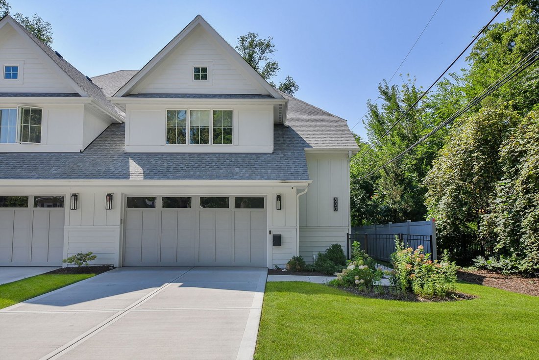 Villa in Naperville, Illinois, United States 1 - 18798971