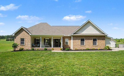 House in Burns, Tennessee, United States 1