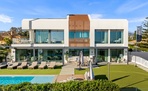 Villa a Estepona, Andalusia, Spagna 1