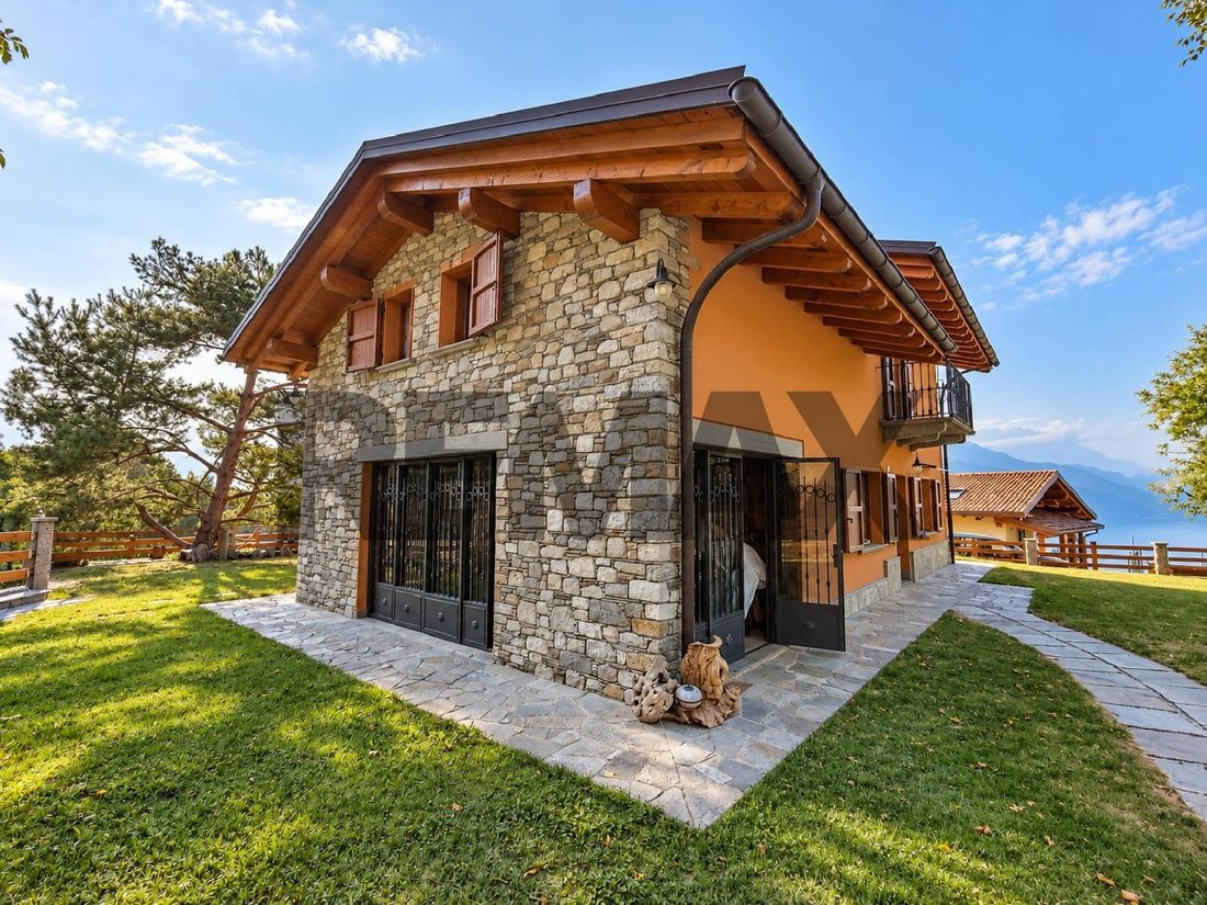 Villa a Gravedona ed Uniti, Lombardia, Italia 1 - 18788782