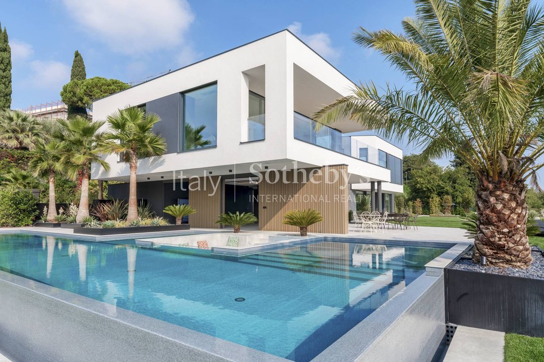 House in Hill Zone, Padenghe sul Garda, Lombardy 3 - 16544499