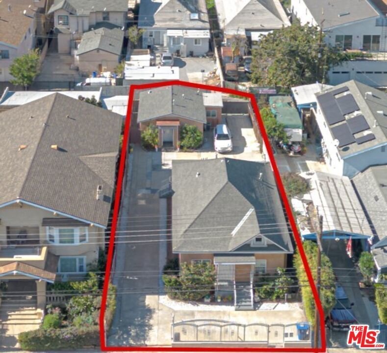 Los Angeles, California, United States 1 - 16949933