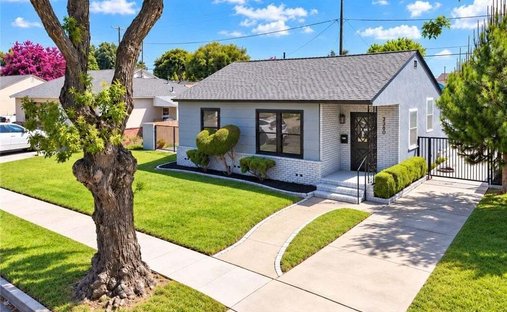 House in Signal Hill, California, United States 1