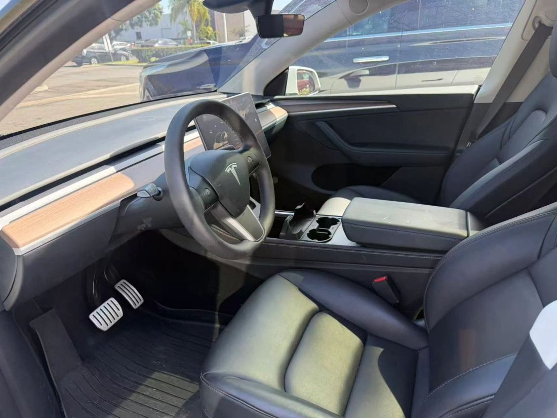 Suv in Costa Mesa, CA, United States 3 - 18797084