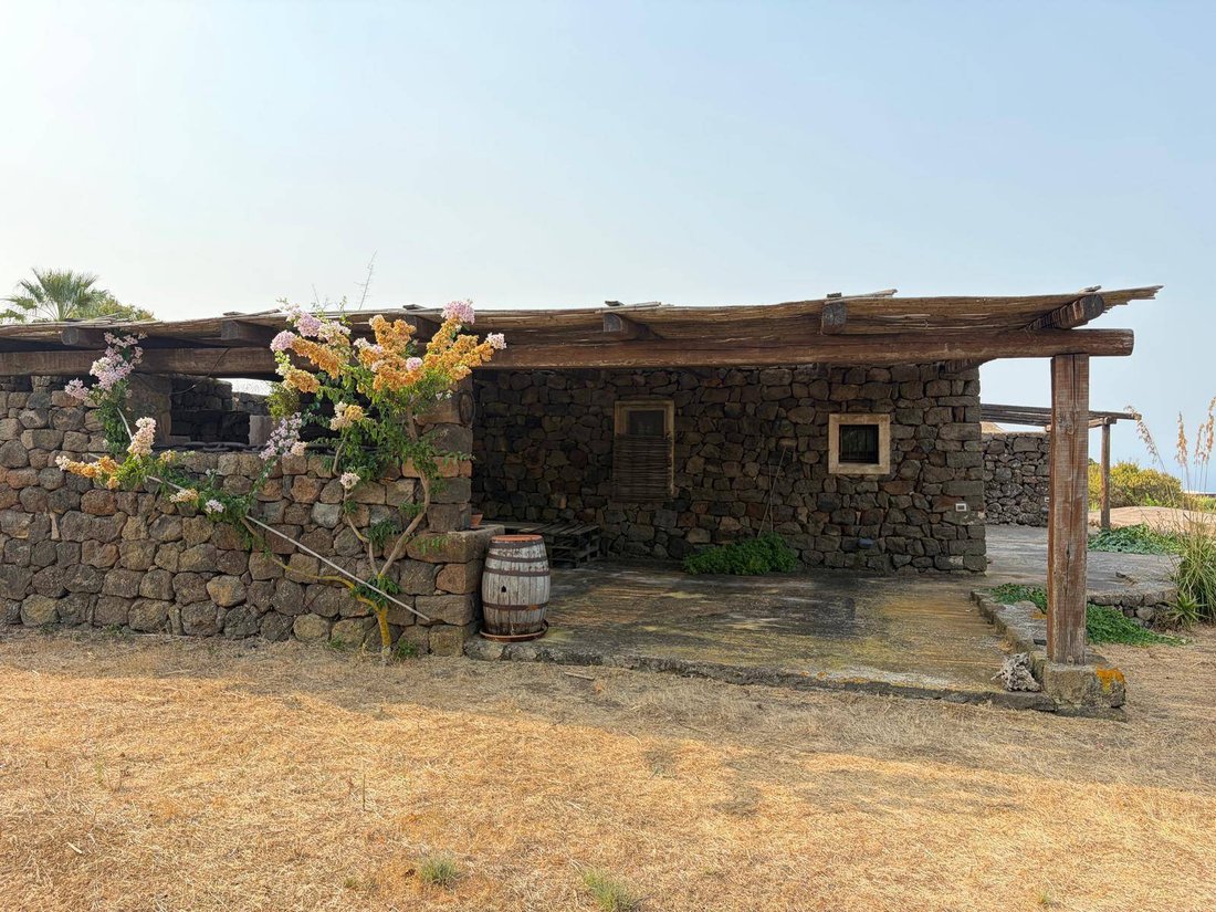 Villa en Pantelaria, Sicilia, Italia 2 - 18797290