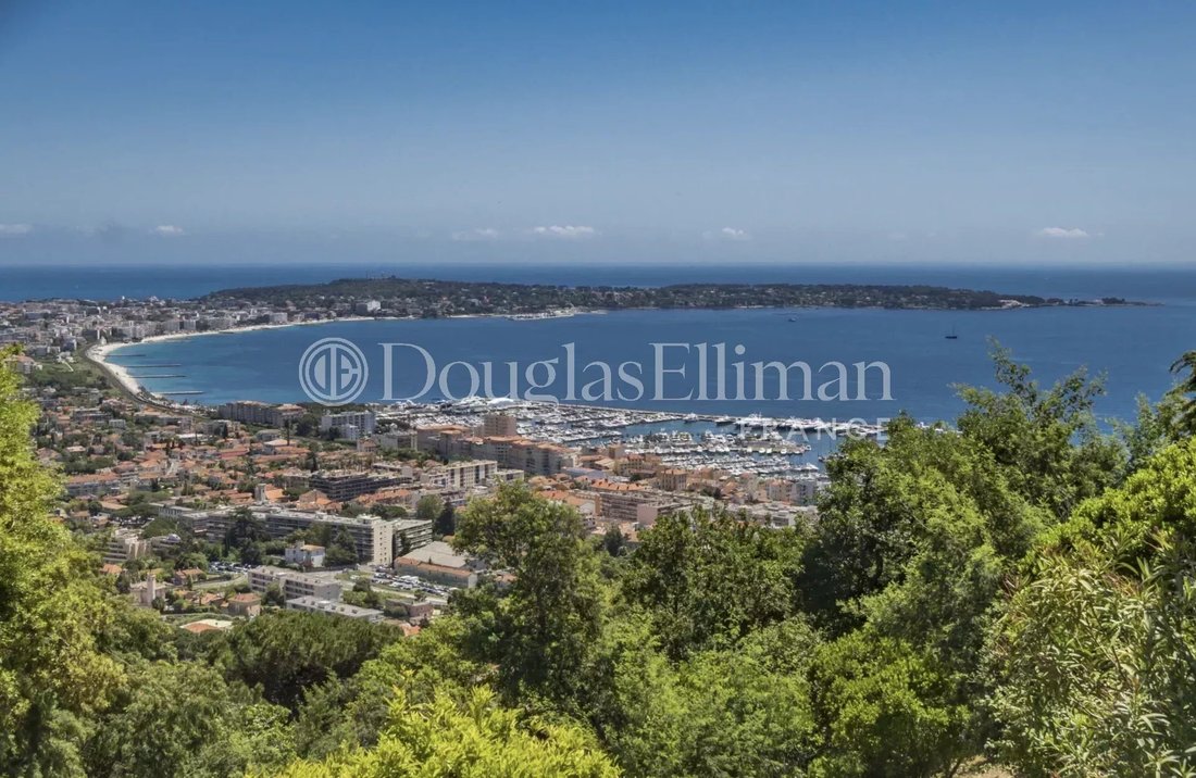 Terrain à La Maure-Super Cannes, Vallauris, France 1 - 18803702