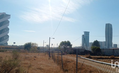 Land in Tlaxcalancingo, Puebla, Mexico 1