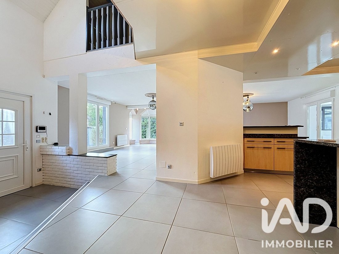House in La Seille-Rive Gauche, Marly, France 1 - 17545713