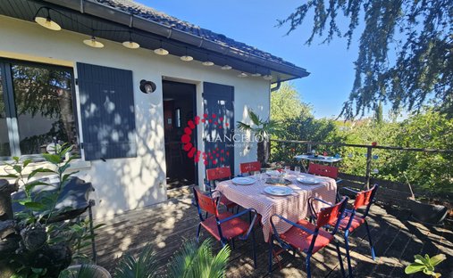House in Francheville le Haut-Bruissin, Francheville, France 1