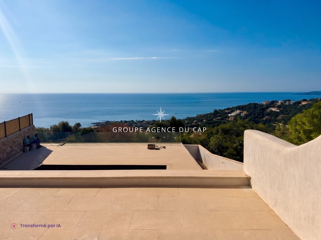Villa in Les Issambres, Roquebrune-sur-Argens, France 2 - 18796866