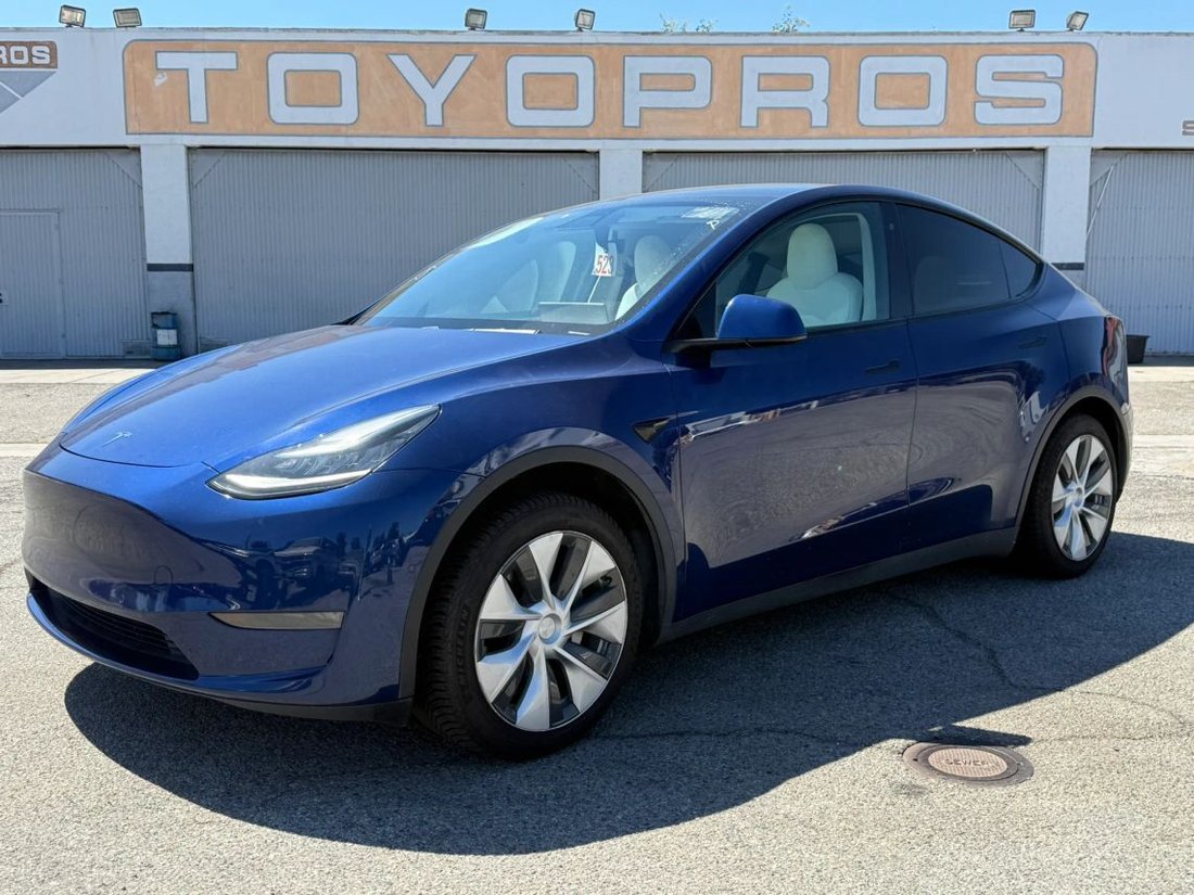 Suv in Azusa, CA, United States 3 - 18799232