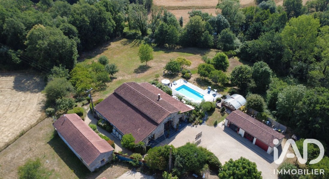 Casa en Vouvant, Países del Loira, Francia 1 - 18803458