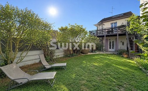 Haus in Divonne-les-Bains, Auvergne-Rhone-Alpen, Frankreich 1