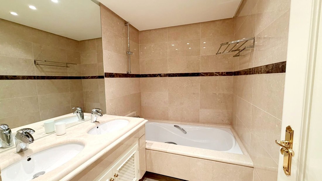 Appartement à Nueva Andalucia, Marbella, Espagne 5 - 18798341