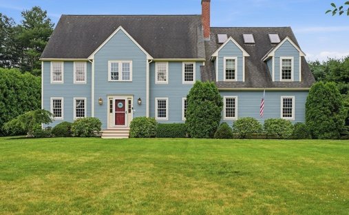 House in West Bridgewater, Massachusetts, United States 1