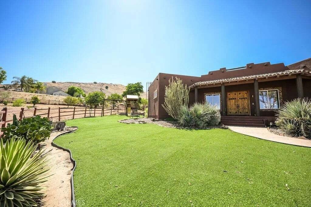 Maison à Perris, Californie, États-Unis 1 - 18799951