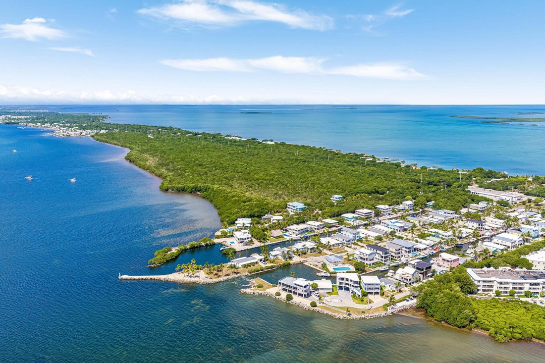 House in Key Colony Beach, Florida, United States 5 - 18354080