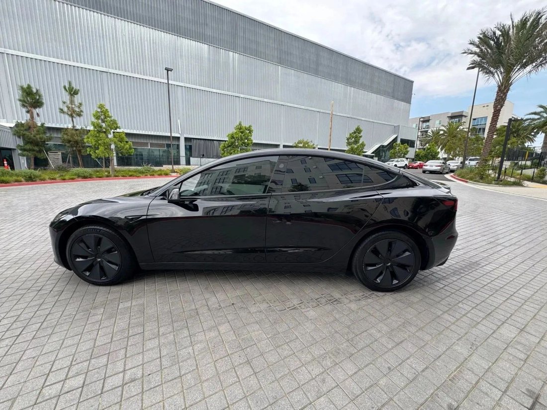 Sedan in Riverside, CA, United States 5 - 18798512