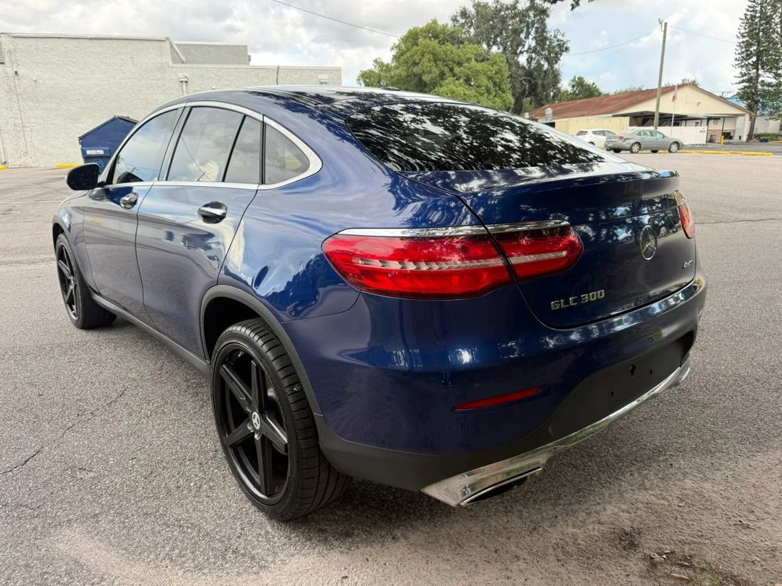 Suv in Tampa, FL, United States 5 - 18799210
