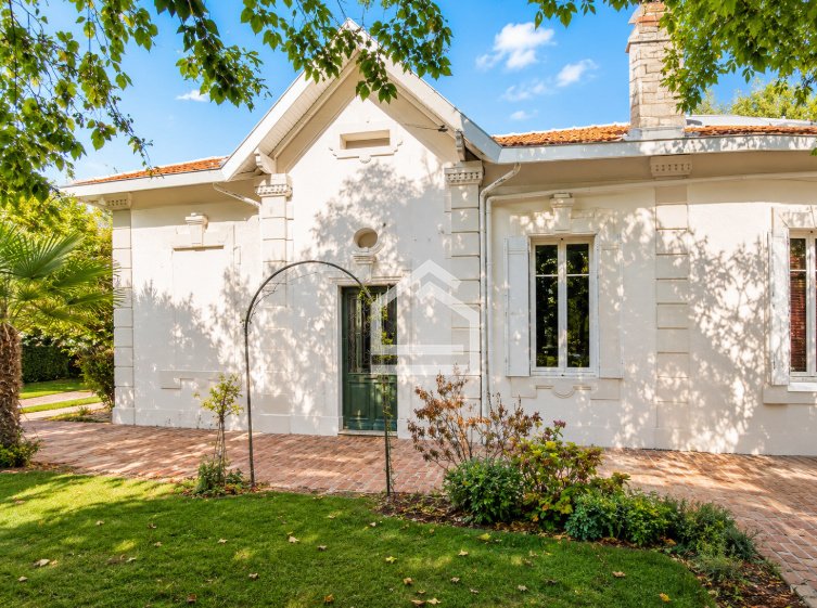 House in Talence, Nouvelle-Aquitaine, France 2 - 17287077