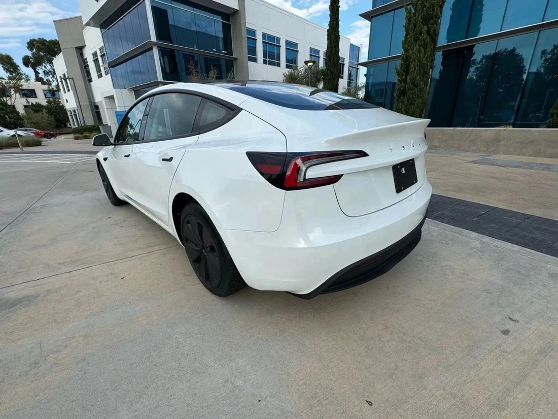 Sedan in Riverside, CA, United States 5 - 18762876
