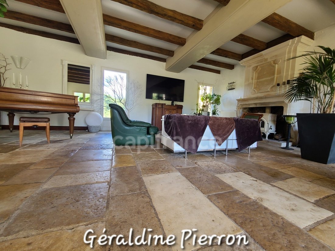 Casa en Saint-Bonnet-sur-Gironde, Nueva Aquitania, Francia 5 - 18224089