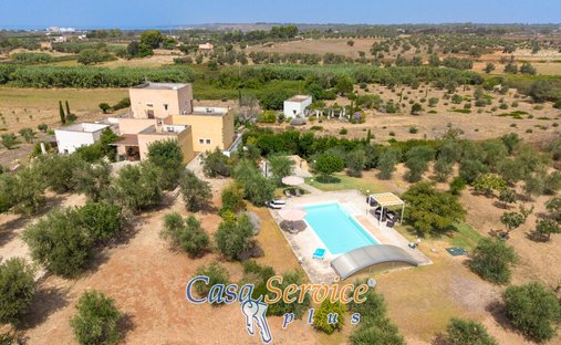 Villa in Sannicola, Apulien, Italien 1