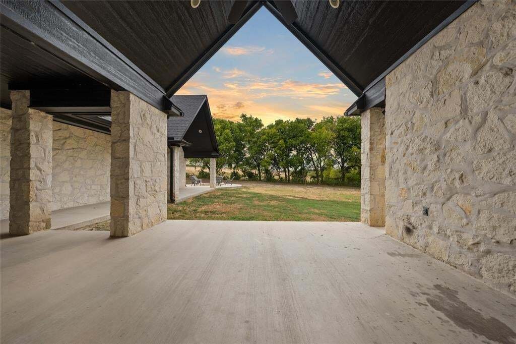 House in Lorena, Texas, United States 4 - 18799993
