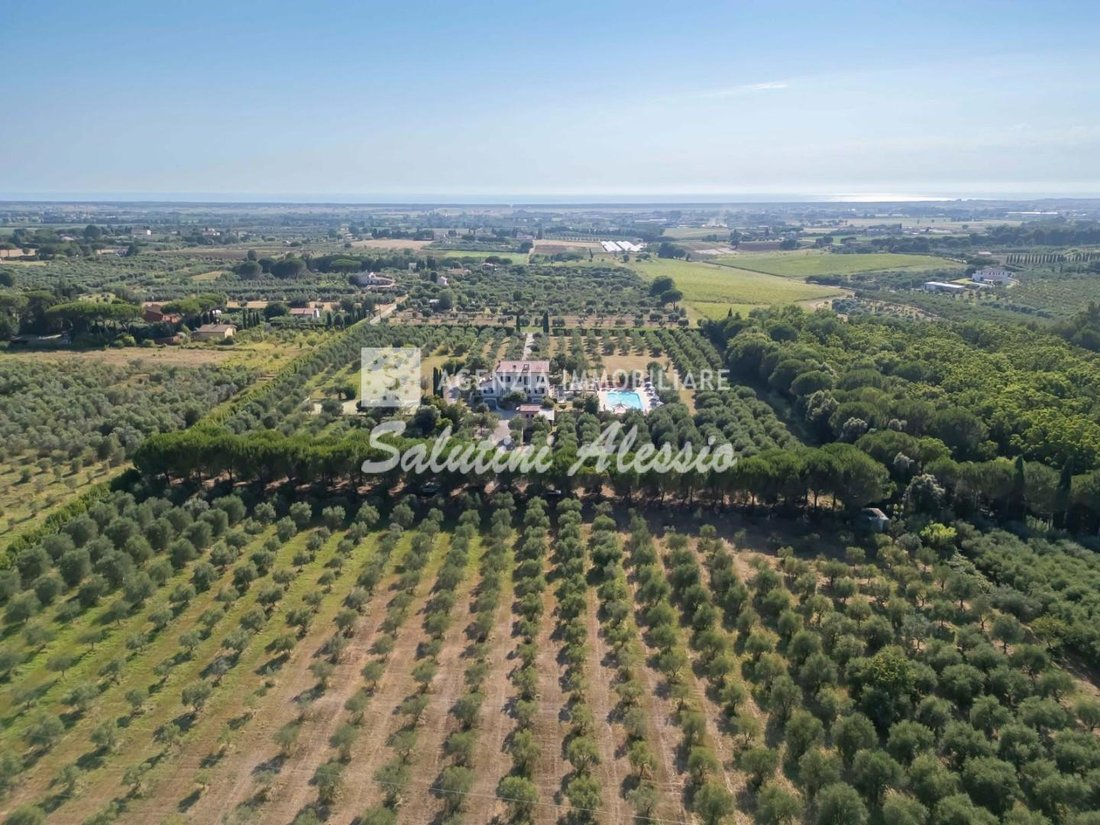 Villa in Cecina Centro, Cecina, Tuscany 3 - 18312940