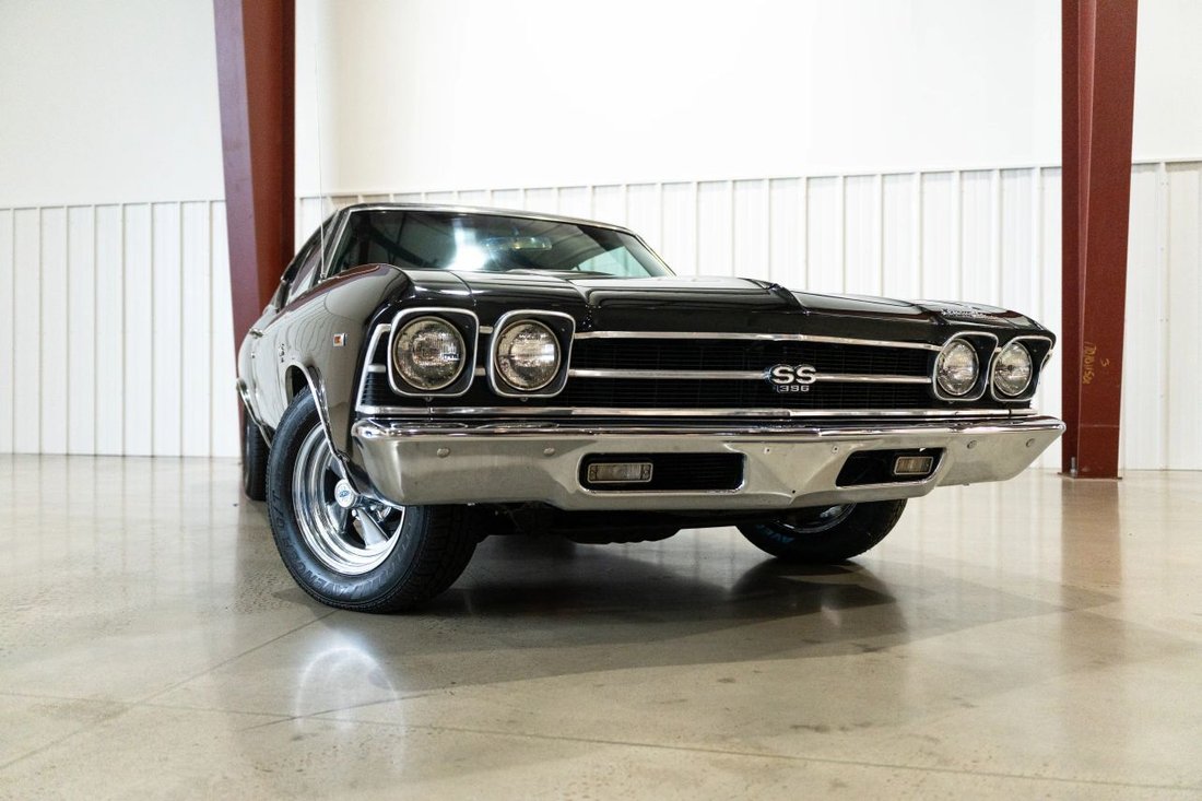 Coupe in Enumclaw, WA, United States 3 - 18801757