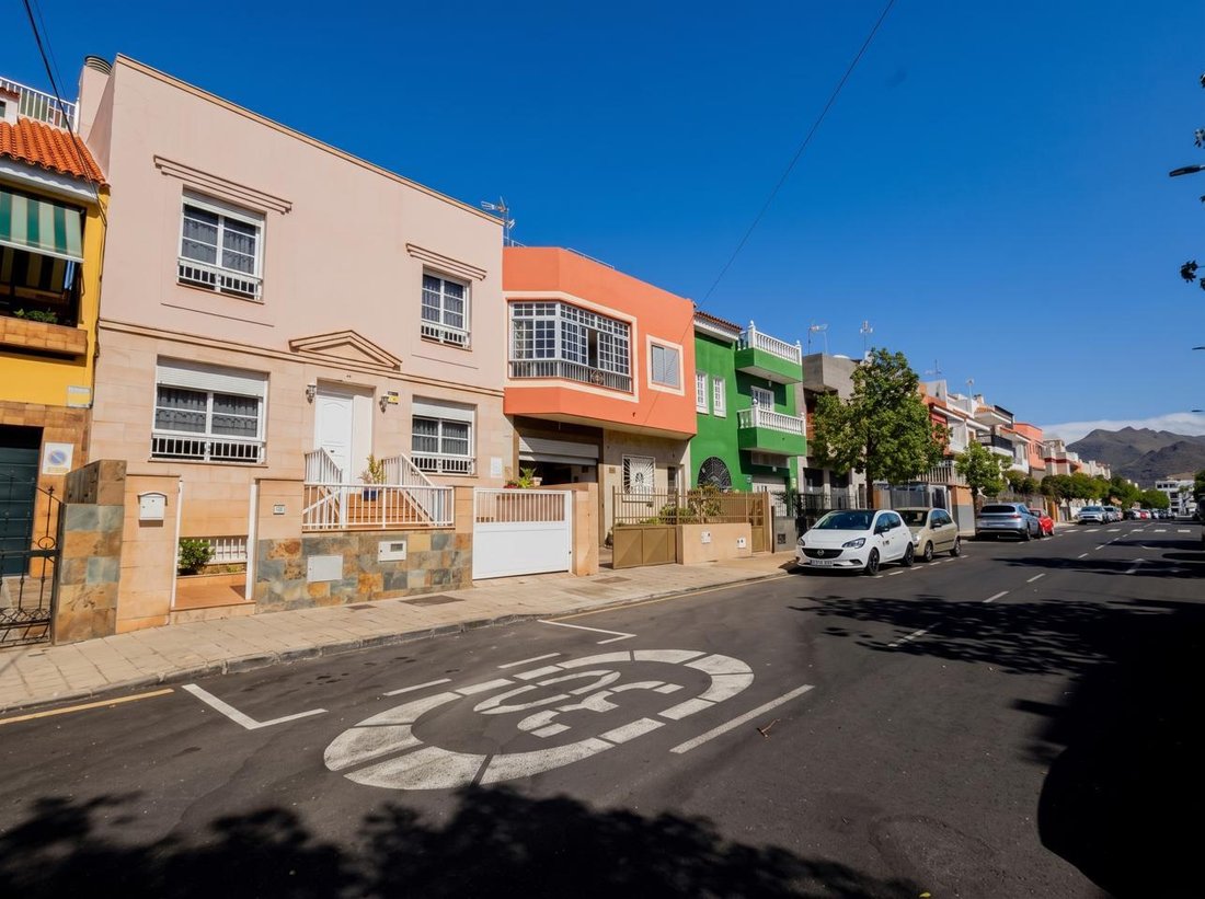 Villa in San Cristobal de La Laguna, Canary Islands, Spain 2 - 18791582