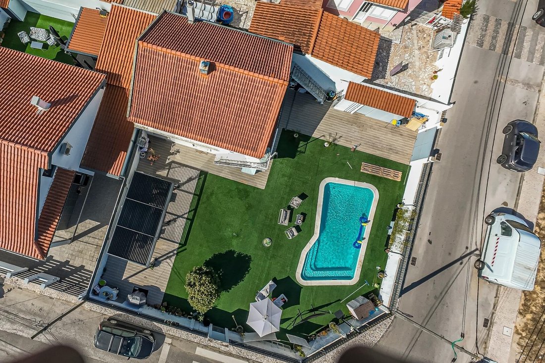 Townhouse en Quinta do Conde, Setúbal Municipality, Portugal 1 - 18798853