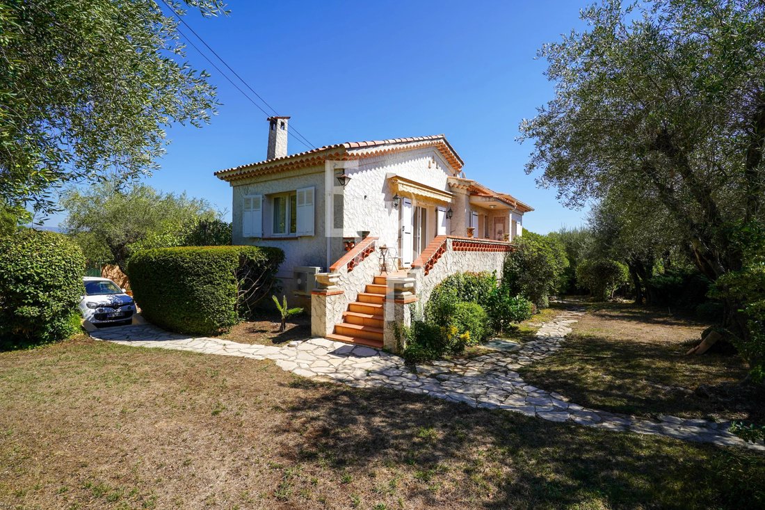 Casa a Valbonne, Provenza-Alpi-Costa Azzurra, Francia 3 - 18800124
