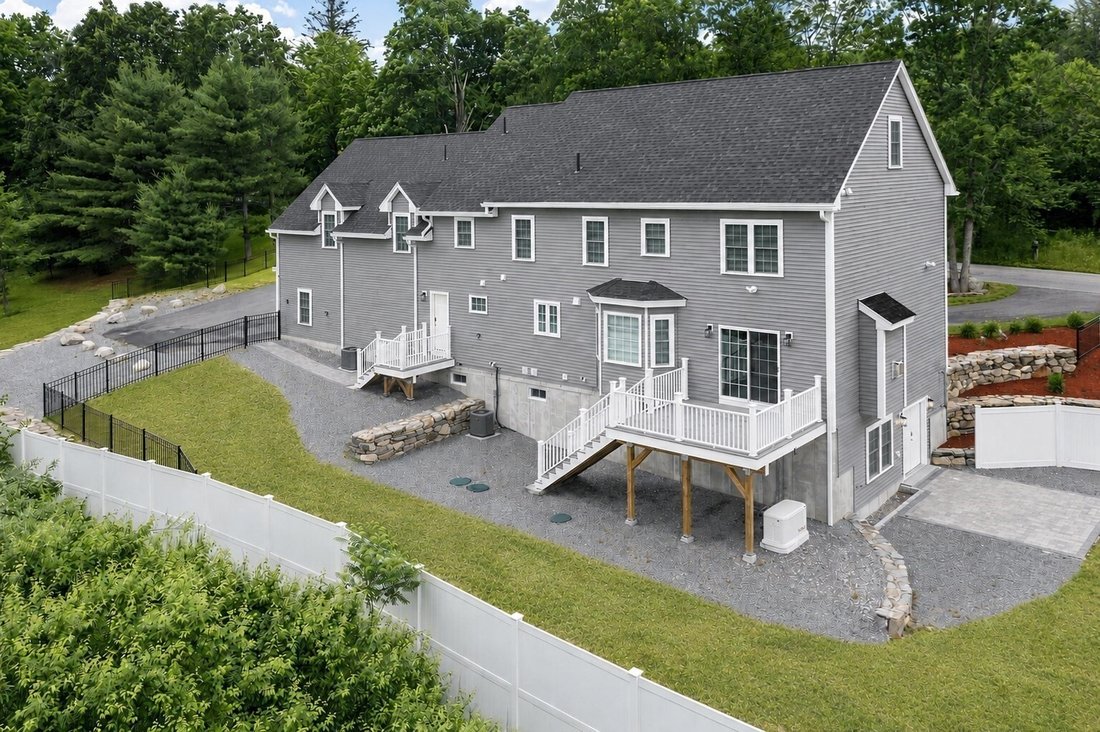 House in Shirley, Massachusetts, United States 3 - 18249624