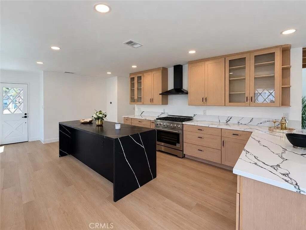 House in Signal Hill, California, United States 4 - 18798033