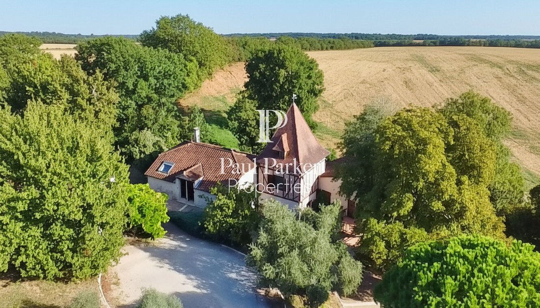 Villa en Laroque-Timbaut, Nueva Aquitania, Francia 1 - 18803124