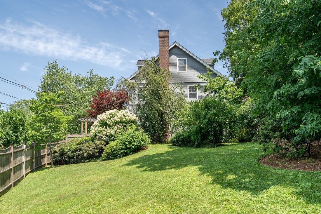House in Lexington, Massachusetts, United States 4 - 18651656