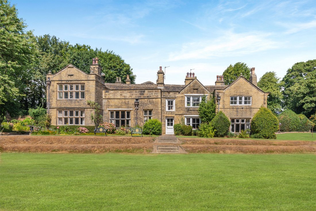 House in Brighouse, England 1 - 18792556
