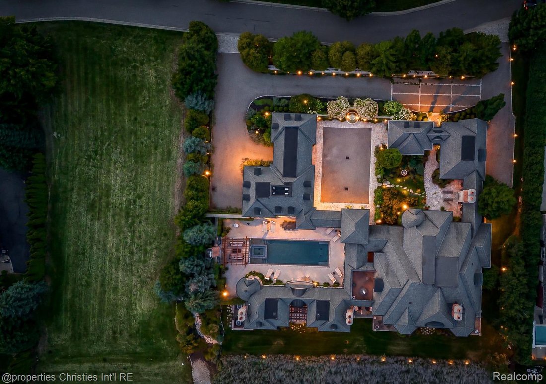 House in Bloomfield Hills, Michigan, United States 4 - 18666874